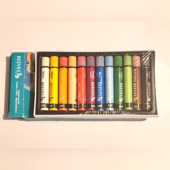 *4 for $20* Reeves Oil Pastels - Picture 3 of 3